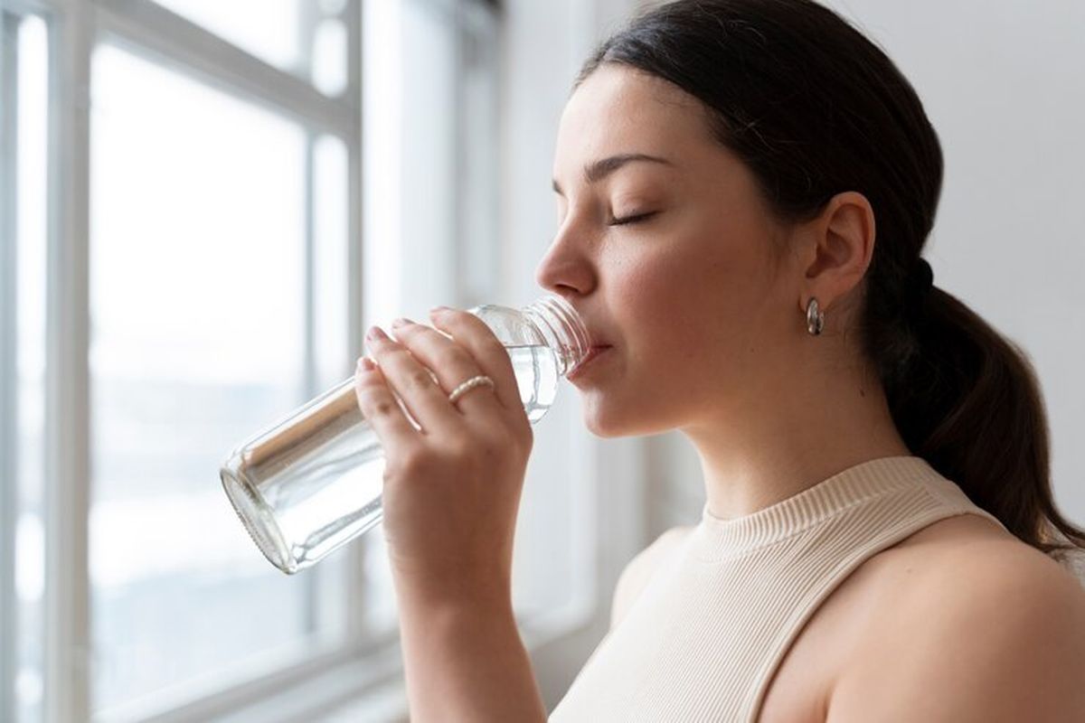 Bahaya Overhidrasi: Ginjalmu Berisiko, Waspadai Kebiasaan Minum Air