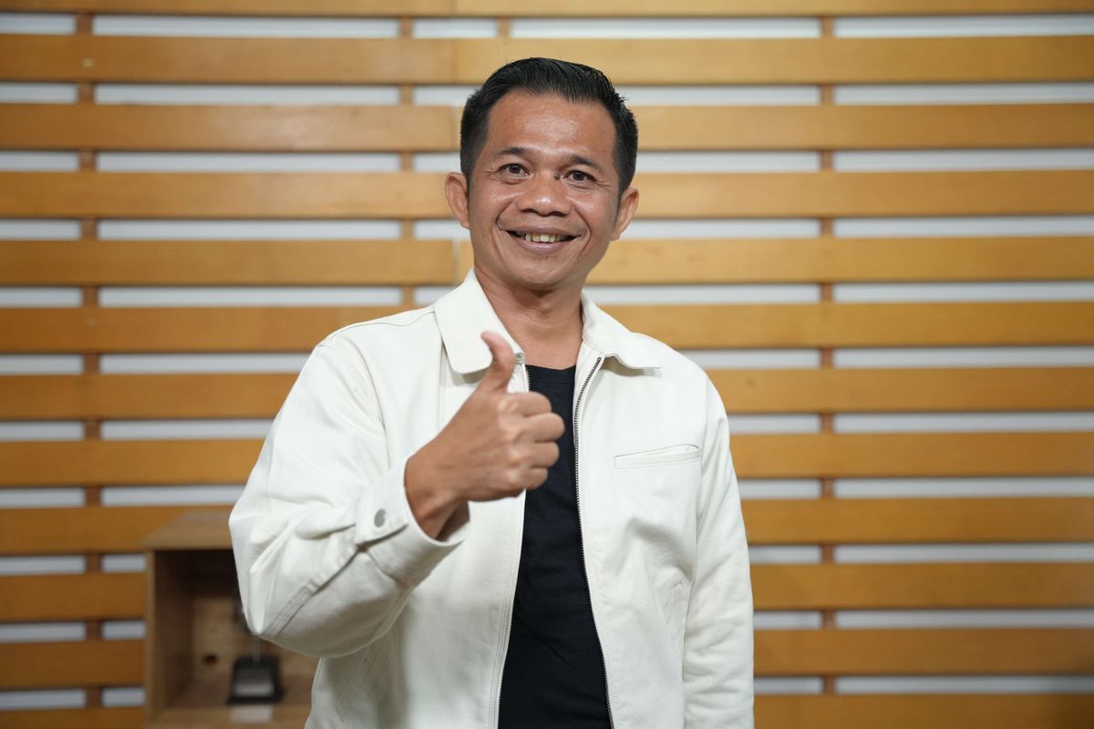 Bupati Purwakarta Dicium Warga Saat Tertibkan Bangunan Liar