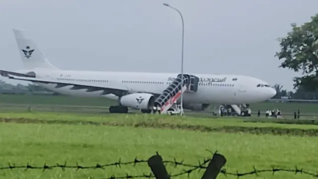 Drama Penerbangan Haji Surabaya: Saudia Airlines Mendarat Darurat Kualanamu