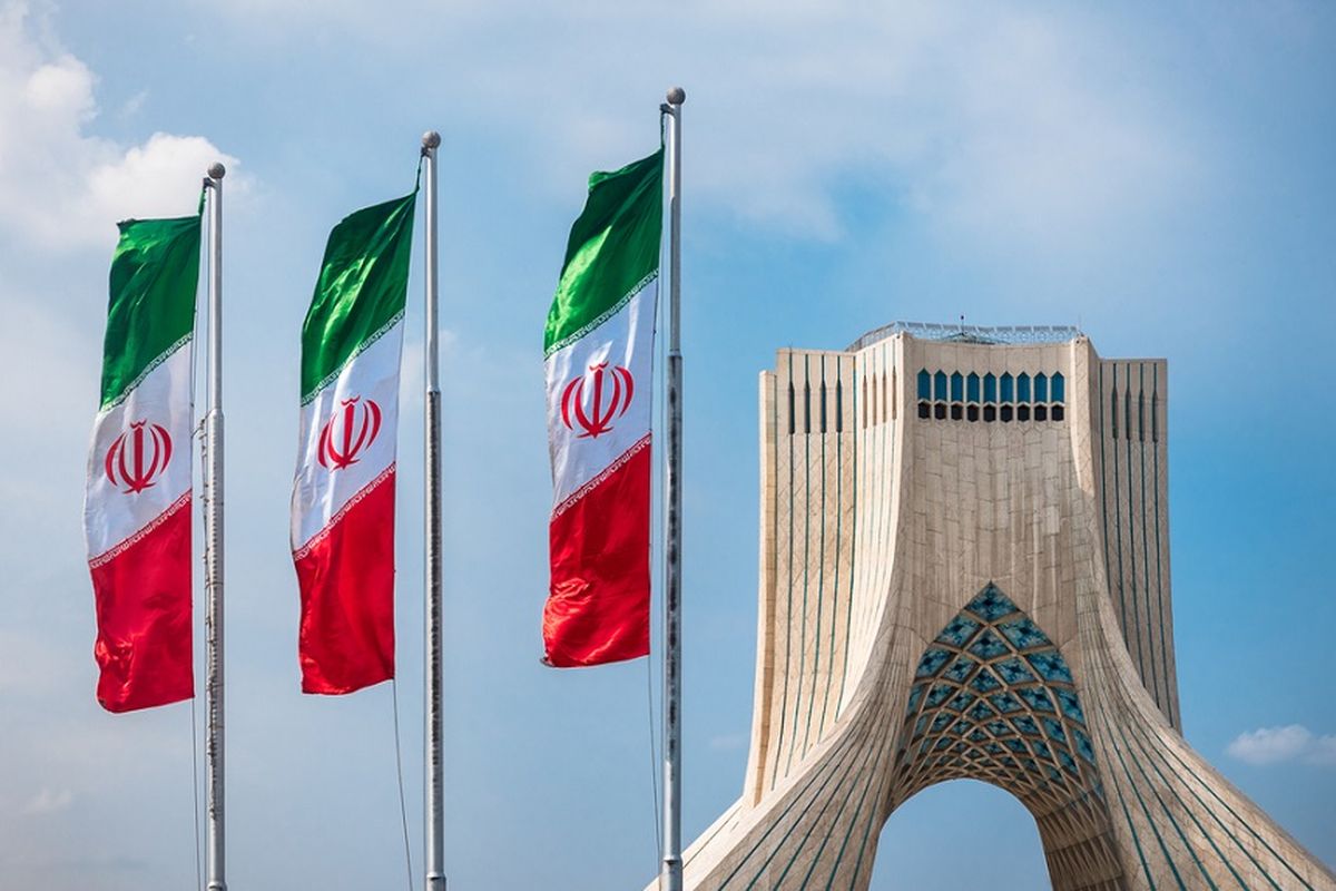Evakuasi Darurat WNI Iran: Rute Darat, Strategi Apa?
