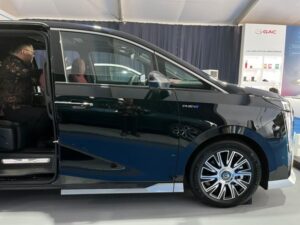GAC Aion E9 PHEV: Saingan Baru Alphard & Denza D9?