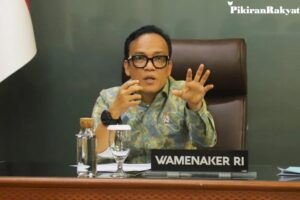 Gaji Driver Ojol Bantuan Rp50 Ribu? Wamenaker Geram!