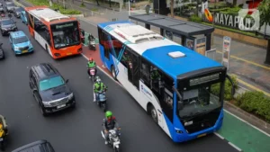 Jakarta Fair 2025: Naik Transjakarta, Tiga Rute Cepat & Mudah!