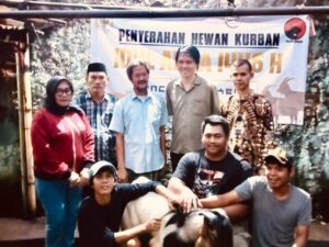Kisah Inspiratif Once Mekel: Berbagi Hewan Kurban Idul Adha