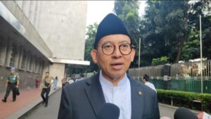 Kontroversi Stairlift Borobudur: Fadli Zon Usul Kunjungi Akropolis
