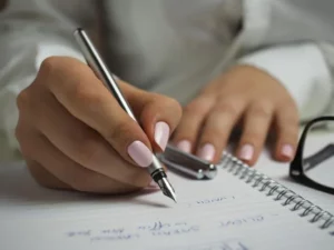 Kuasai Skill Baru di Rumah: Resep, Tulis, Desain Mudah