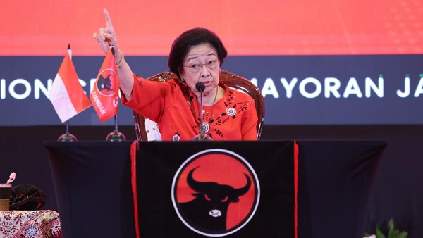 Megawati Tantang Non-Pancasilais: Migrasi atau Tetap Patuh?