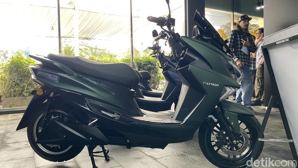 Motor Listrik Hemat? Banding Biaya Setahun vs Pertalite!