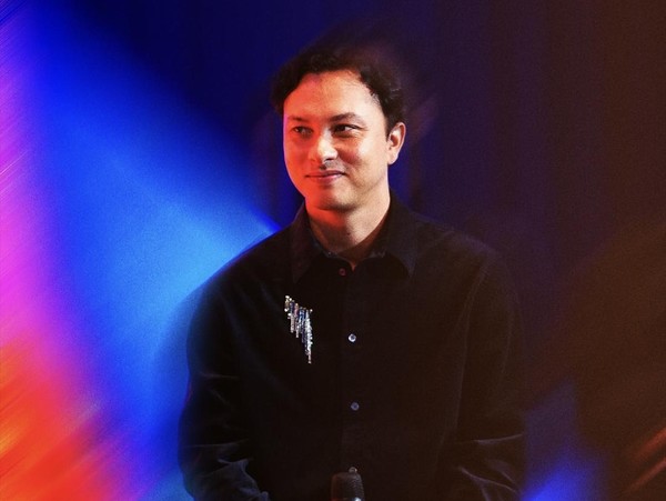 Nicholas Saputra Terharu: Mahasiswa Mengabdi untuk Desa