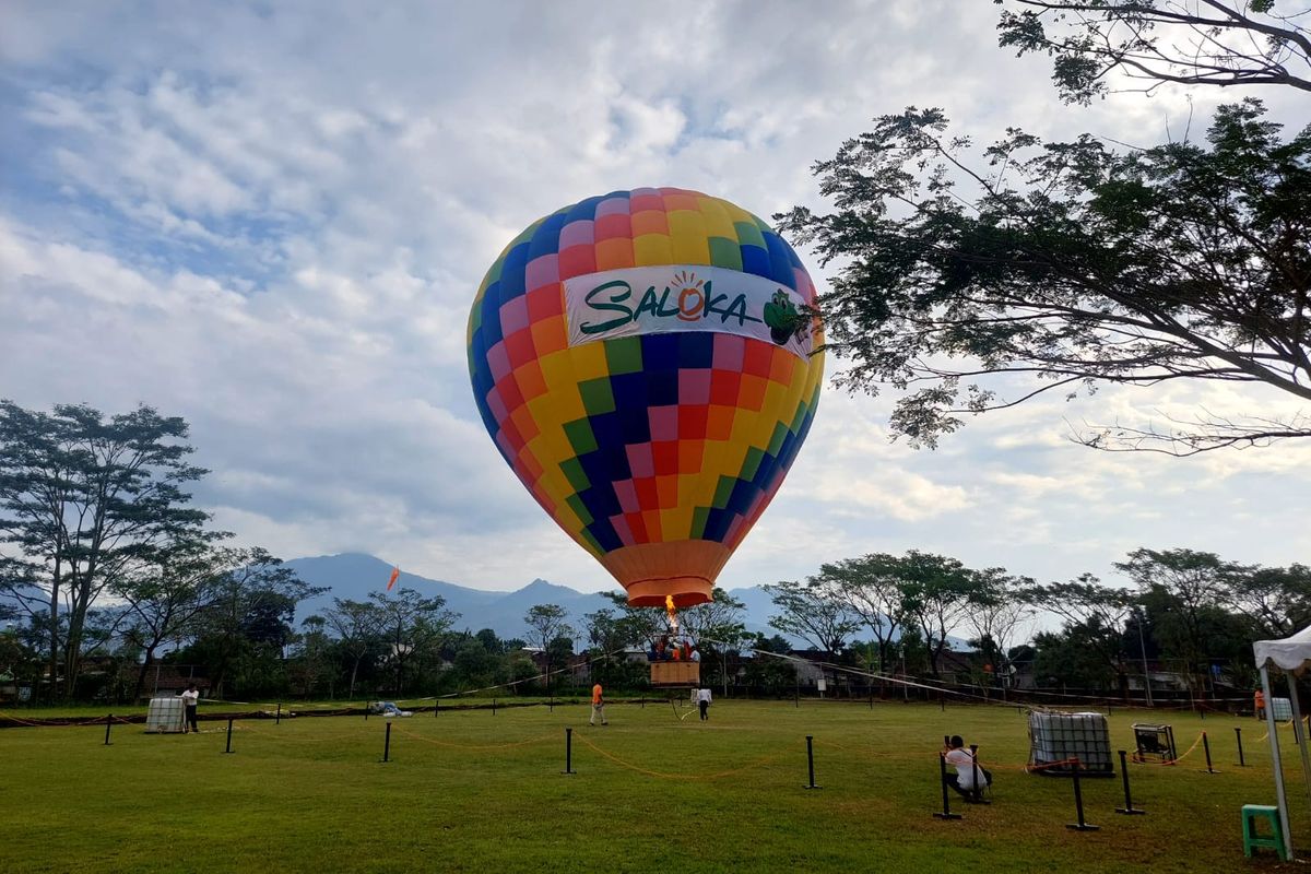 Petualangan Menakjubkan Saloka Fest 2025: Naik Balon Udara 50 Meter