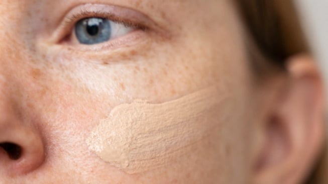Rahasia Kulit Mulus Bebas Melasma? 4 Tinted Sunscreen Terbaik!
