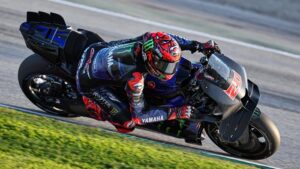 Rahasia Terungkap: Dua Rider Ini Sudah Coba Mesin V4 Yamaha