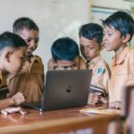 Ramai! Orang Tua Antre SPMB Subuh, Ini Kata Kemendikbud
