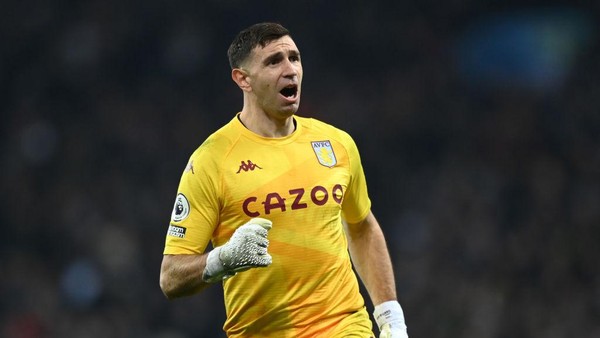 Rekrutan Ideal MU: Martinez, Kiper Baru Sepangkas Schmeichel?