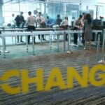 Singapura: Ratusan Turis Ditangkap, Apa Penyebabnya?