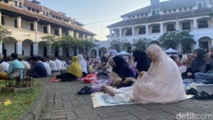 Suasana Salat Idul Adha Lawang Sewu: Sejuk & Menyejukkan Jiwa