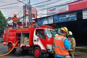 Tragedi Keluarga, Pelajar Minta Bantuan Damkar Ambil Rapor Sekolah