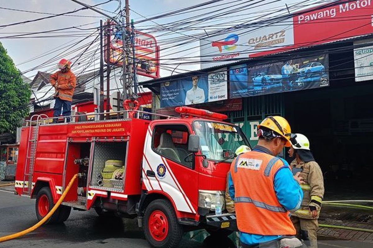 Tragedi Keluarga, Pelajar Minta Bantuan Damkar Ambil Rapor Sekolah
