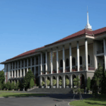 UM UGM 2025: Pendaftaran Diperpanjang! Cek Syarat Terbaru Sekarang