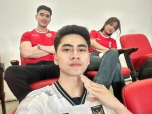 Verrell Bramasta dan Fuji Mesra, Nonton Bareng Indonesia Vs China
