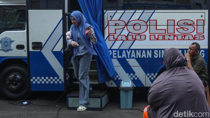 Wajib Kursus Mengemudi? Syarat Baru Bikin SIM & BPJS
