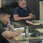 Heboh! Vape Anggota DPRD Kendari Saat Rapat Korban PHK