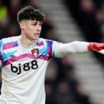 Kepa Tantang Raya: Persaingan Sengit Kiper Arsenal?