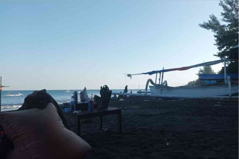 Keindahan Alam Pantai Cemare yang Menenangkan Jiwa